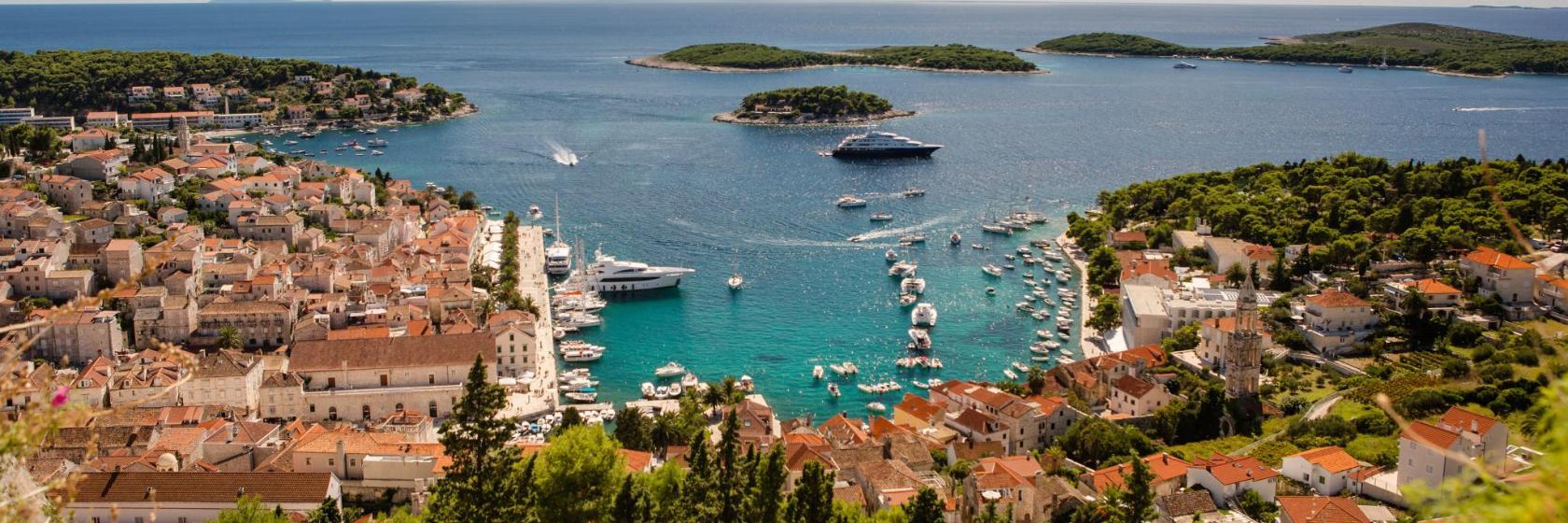 Port Hvar